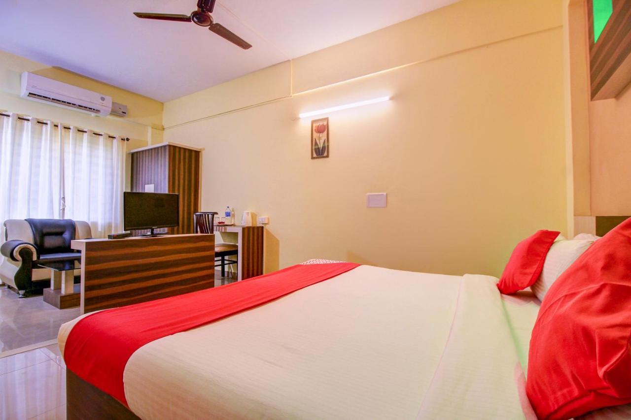 Capital O 17320 Vijaya Residency Manipal Bagian luar foto