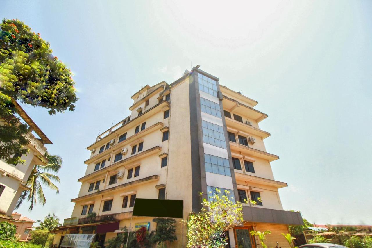Capital O 17320 Vijaya Residency Manipal Bagian luar foto