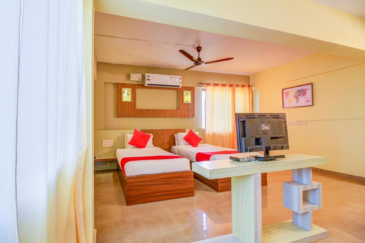 Capital O 17320 Vijaya Residency Manipal Bagian luar foto