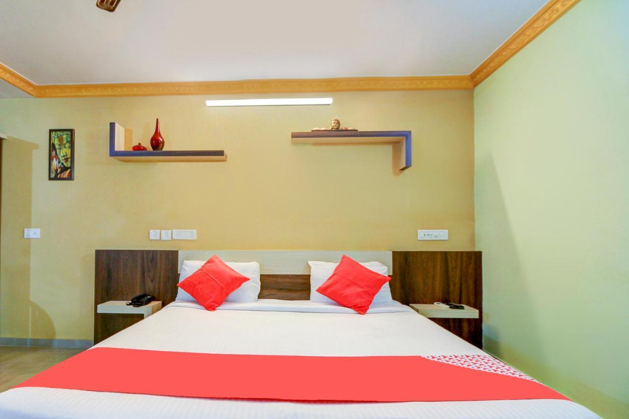 Capital O 17320 Vijaya Residency Manipal Bagian luar foto